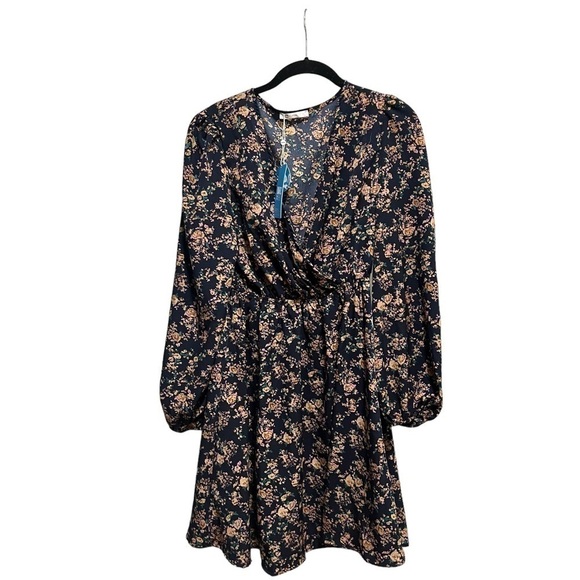 Cupshe , Alison Ditsy Floral Peasant Sleeve Mini Dress New with Tags - Picture 6 of 7